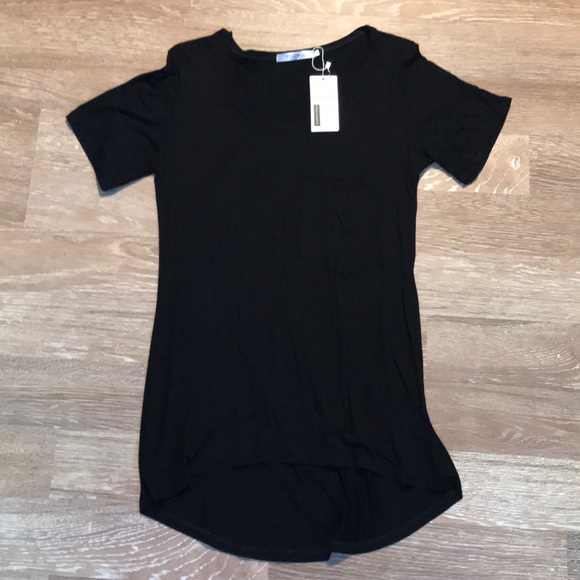 Simple long black tee - Picture 1 of 2